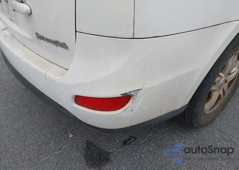 2010 Hyundai Santa Fe Gls z USA, uszkodzony, nr VIN 5NMSG3AB1AH385978